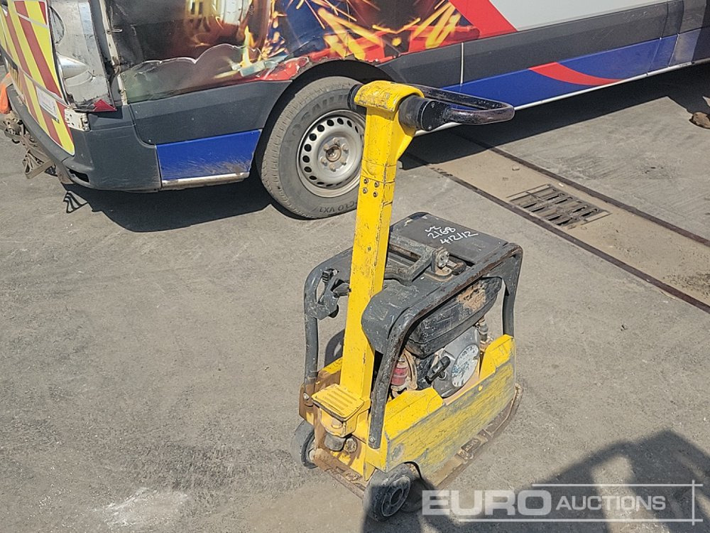 2014 Wacker Neuson DPU 2540H - Aszfaltozó gép: 1 kép. 2014 Wacker Neuson DPU 2540H - Aszfaltozó gép: 1 kép.
