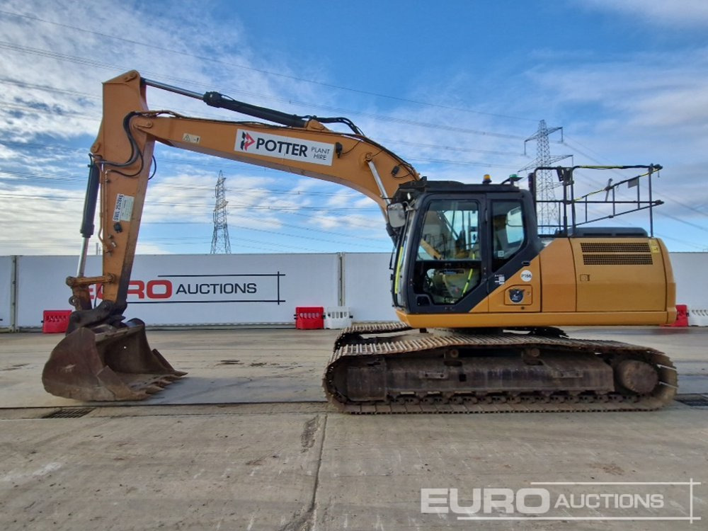 2015 Case CX210D - Lánctalpas kotró: 2 kép. 2015 Case CX210D - Lánctalpas kotró: 2 kép.