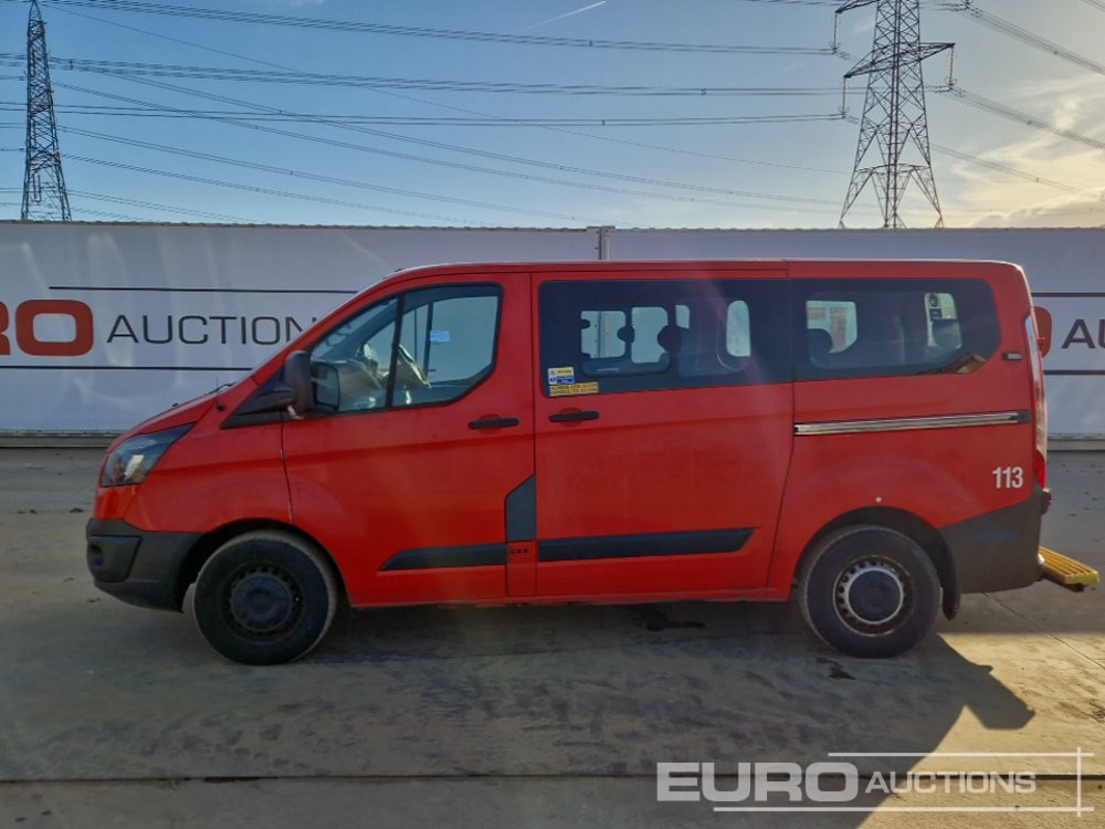 2015 Ford Transit Custom 310 - Kisbusz: 2 kép. 2015 Ford Transit Custom 310 - Kisbusz: 2 kép.