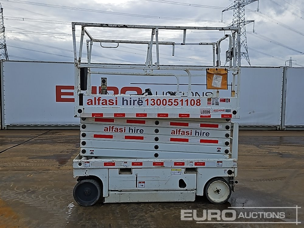 2015 Haulotte Compact 14 - Emelő: 2 kép. 2015 Haulotte Compact 14 - Emelő: 2 kép.