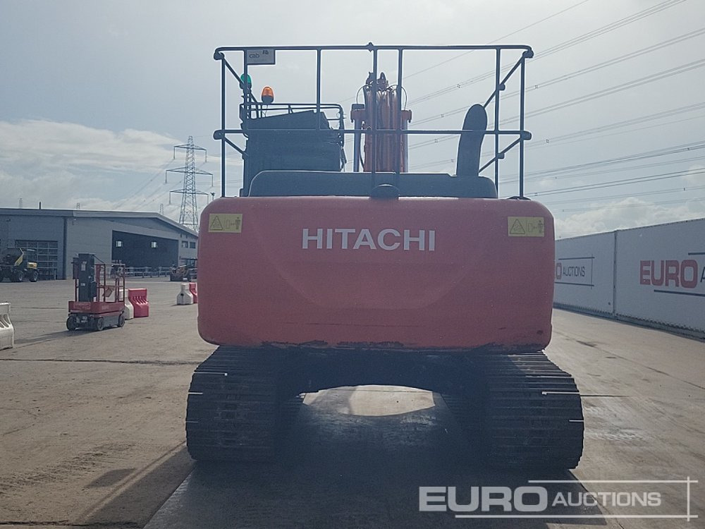 2015 Hitachi ZX210LC-5B - Lánctalpas kotró: 4 kép. 2015 Hitachi ZX210LC-5B - Lánctalpas kotró: 4 kép.