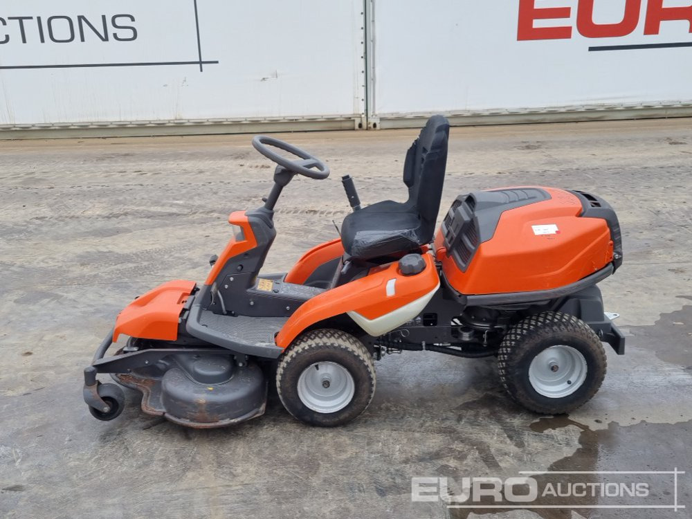 2015 Husqvarna R316T - Kerti fűkasza: 2 kép. 2015 Husqvarna R316T - Kerti fűkasza: 2 kép.