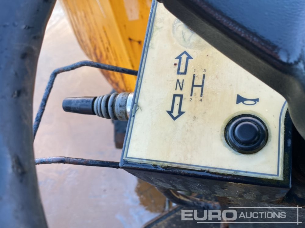 Minidömper 2015 JCB 6TST: 18 kép. Minidömper 2015 JCB 6TST: 18 kép.