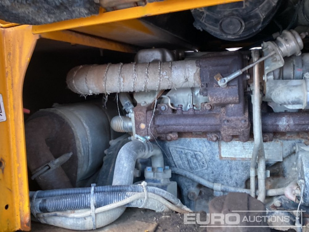 Minidömper 2015 JCB 6TST: 31 kép. Minidömper 2015 JCB 6TST: 31 kép.