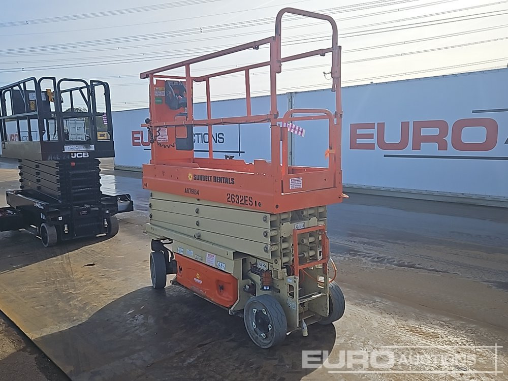2015 JLG 2632ES - Emelő: 3 kép. 2015 JLG 2632ES - Emelő: 3 kép.
