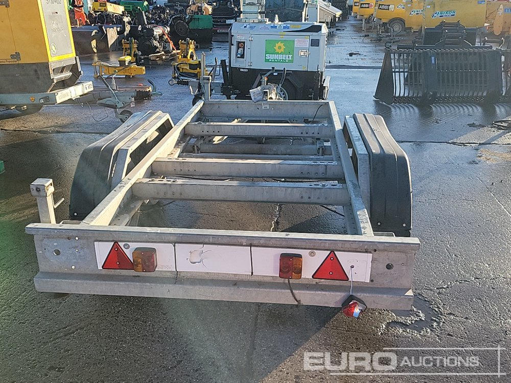 2015 Knott avonride 3.5 TON - Gépszállító utánfutó: 4 kép. 2015 Knott avonride 3.5 TON - Gépszállító utánfutó: 4 kép.