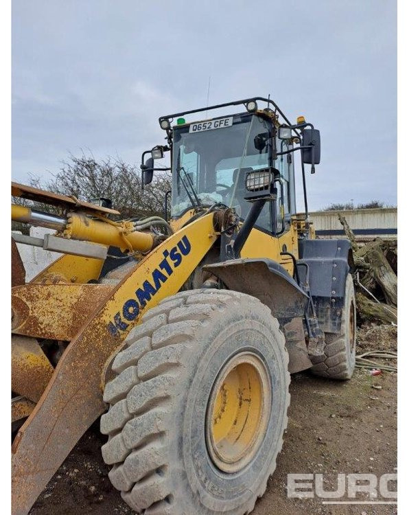 2015 Komatsu WA320-7 - Gumikerekes homlokrakodó: 1 kép. 2015 Komatsu WA320-7 - Gumikerekes homlokrakodó: 1 kép.