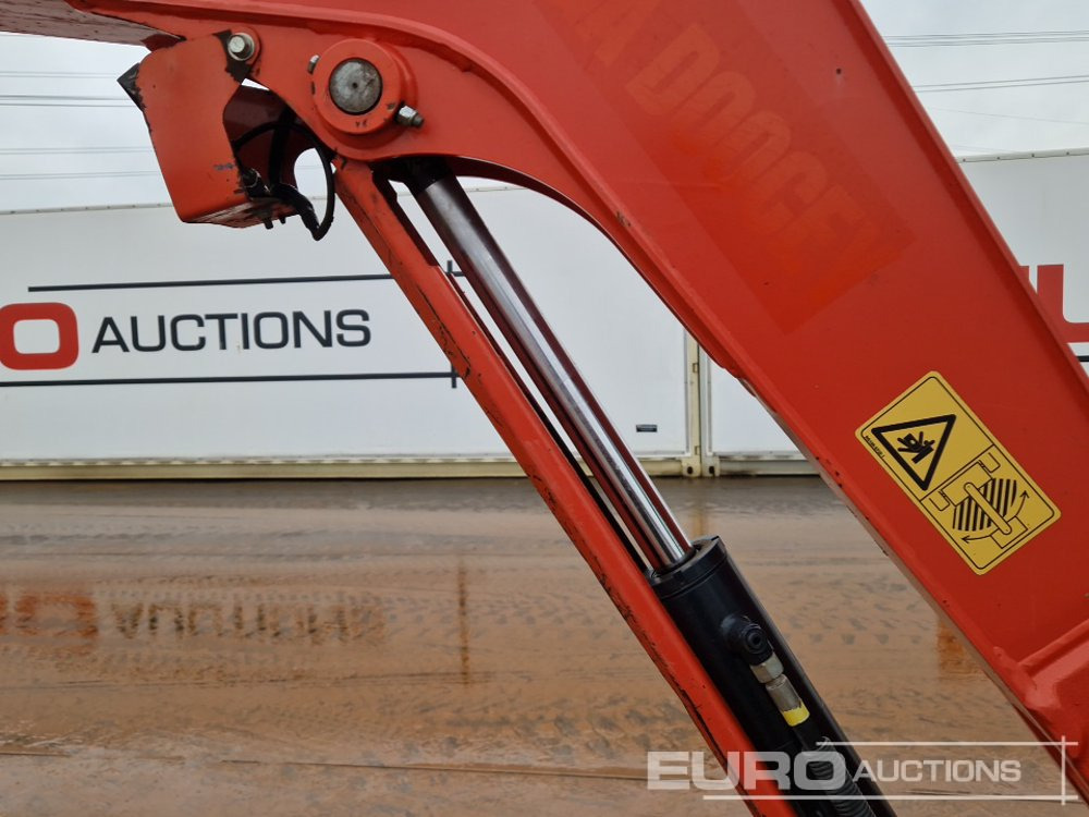 Minikotró 2015 Kubota U27-4: 24 kép. Minikotró 2015 Kubota U27-4: 24 kép.