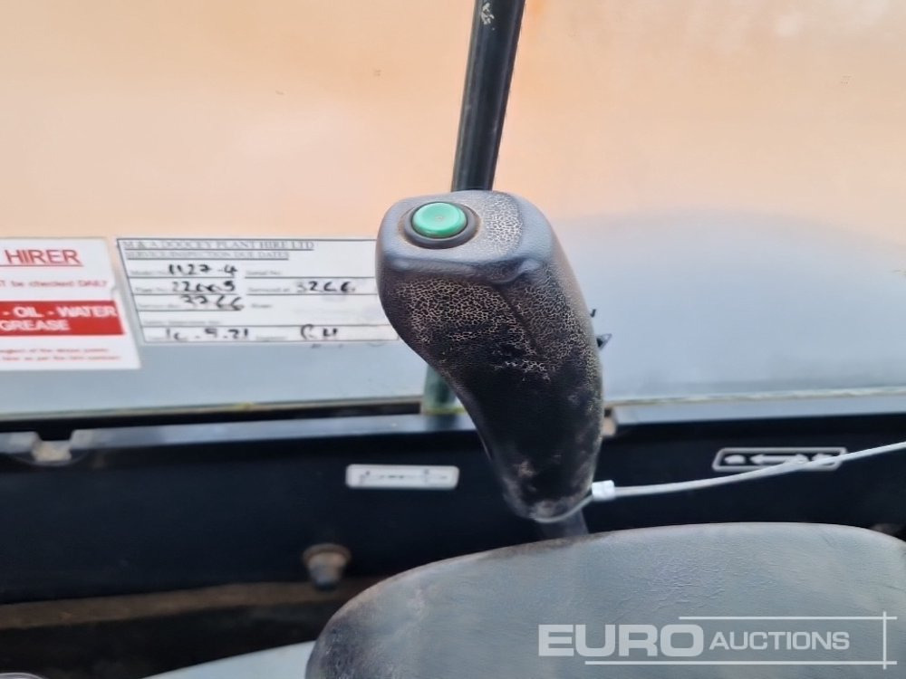 Minikotró 2015 Kubota U27-4: 36 kép. Minikotró 2015 Kubota U27-4: 36 kép.