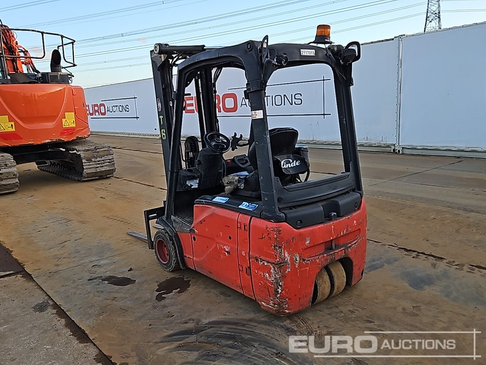 2015 Linde E18-02 - Villás targonca: 3 kép. 2015 Linde E18-02 - Villás targonca: 3 kép.