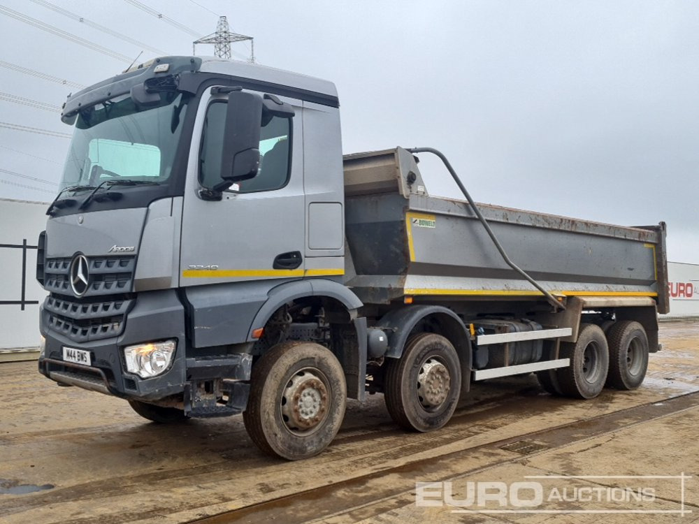 2015 Mercedes Arocs 3240 - Billenőplatós teherautó: 1 kép. 2015 Mercedes Arocs 3240 - Billenőplatós teherautó: 1 kép.