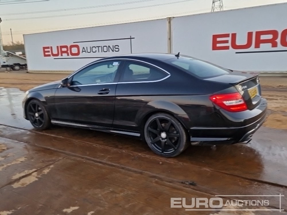 2015 Mercedes C250 AMG - Autó: 3 kép. 2015 Mercedes C250 AMG - Autó: 3 kép.