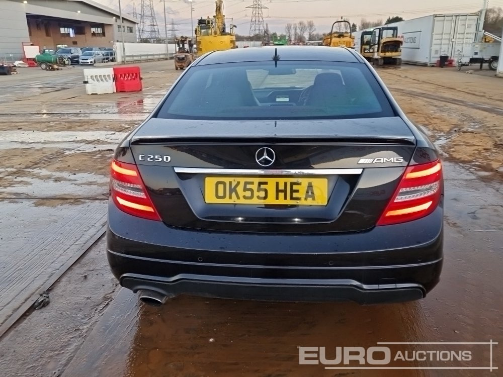 2015 Mercedes C250 AMG - Autó: 4 kép. 2015 Mercedes C250 AMG - Autó: 4 kép.