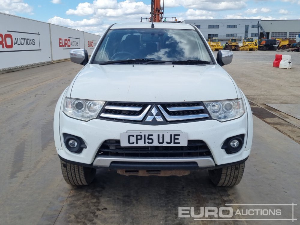 Pickup 2015 Mitsubishi L200 Challenger: 8 kép.