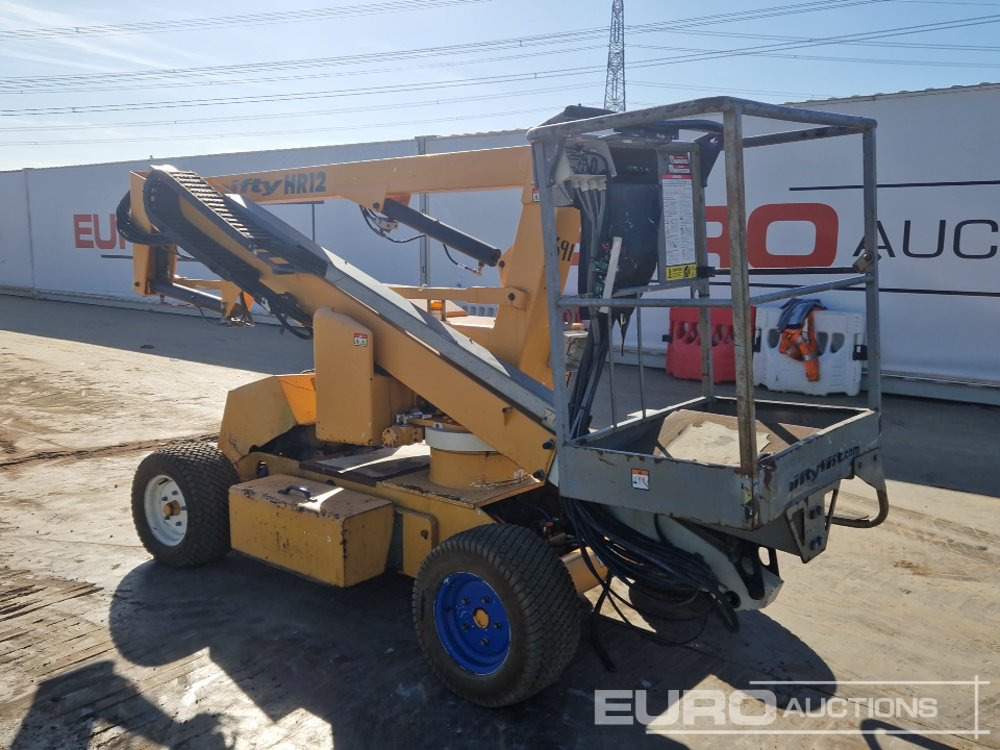 2015 Niftylift HR12NDE - Emelő: 3 kép. 2015 Niftylift HR12NDE - Emelő: 3 kép.