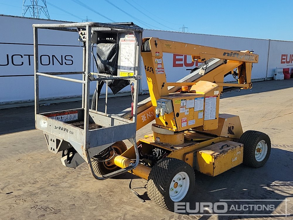 2015 Niftylift HR12NDE - Emelő: 1 kép. 2015 Niftylift HR12NDE - Emelő: 1 kép.
