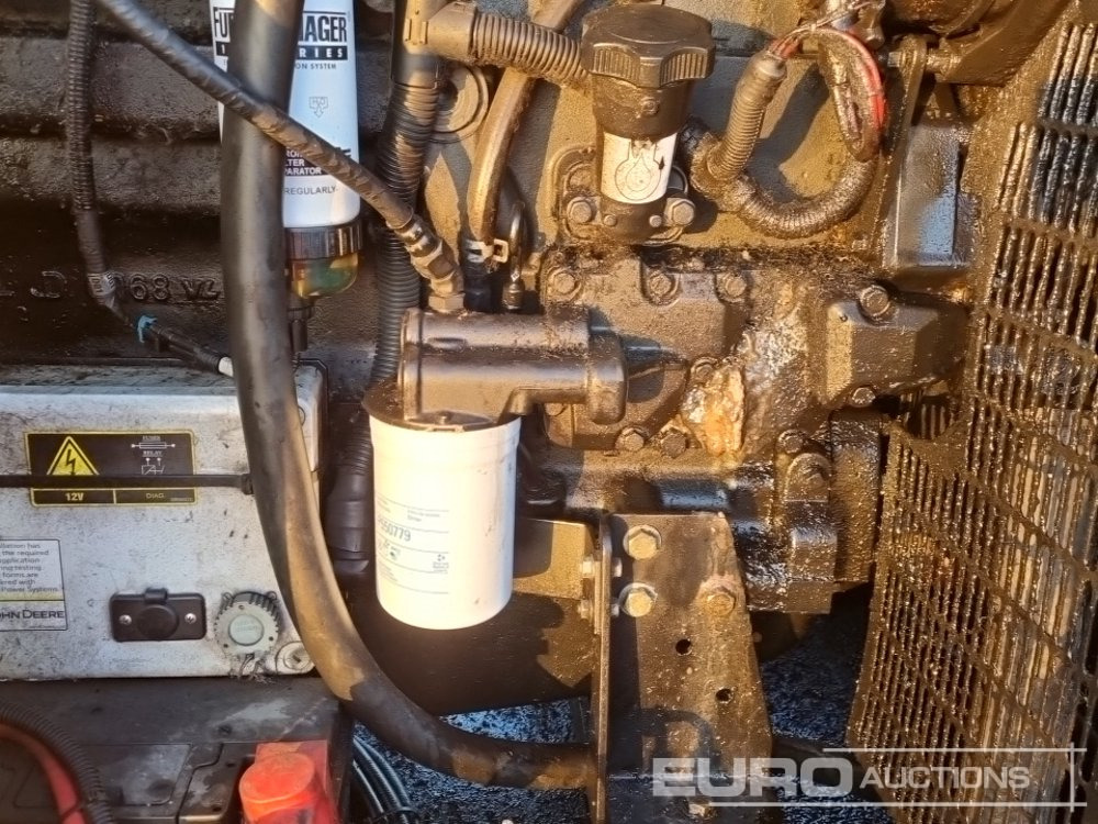 Áramfejlesztő 2015 SDMO R165C3: 28 kép.