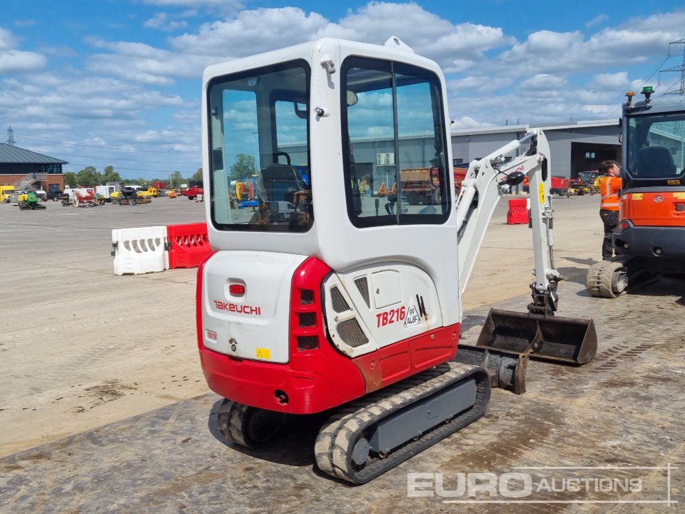 2015 Takeuchi TB216 - Minikotró: 5 kép. 2015 Takeuchi TB216 - Minikotró: 5 kép.
