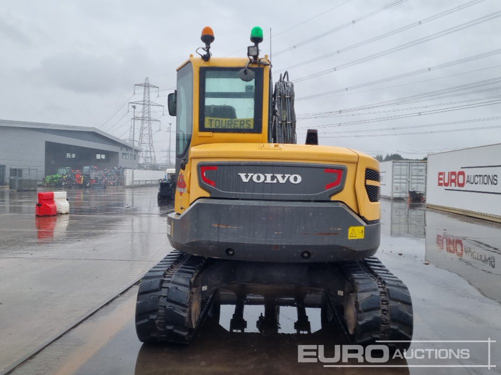 2015 Volvo ECR88D - Minikotró: 4 kép. 2015 Volvo ECR88D - Minikotró: 4 kép.