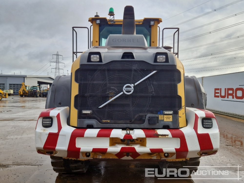 2015 Volvo L110H - Gumikerekes homlokrakodó: 4 kép. 2015 Volvo L110H - Gumikerekes homlokrakodó: 4 kép.