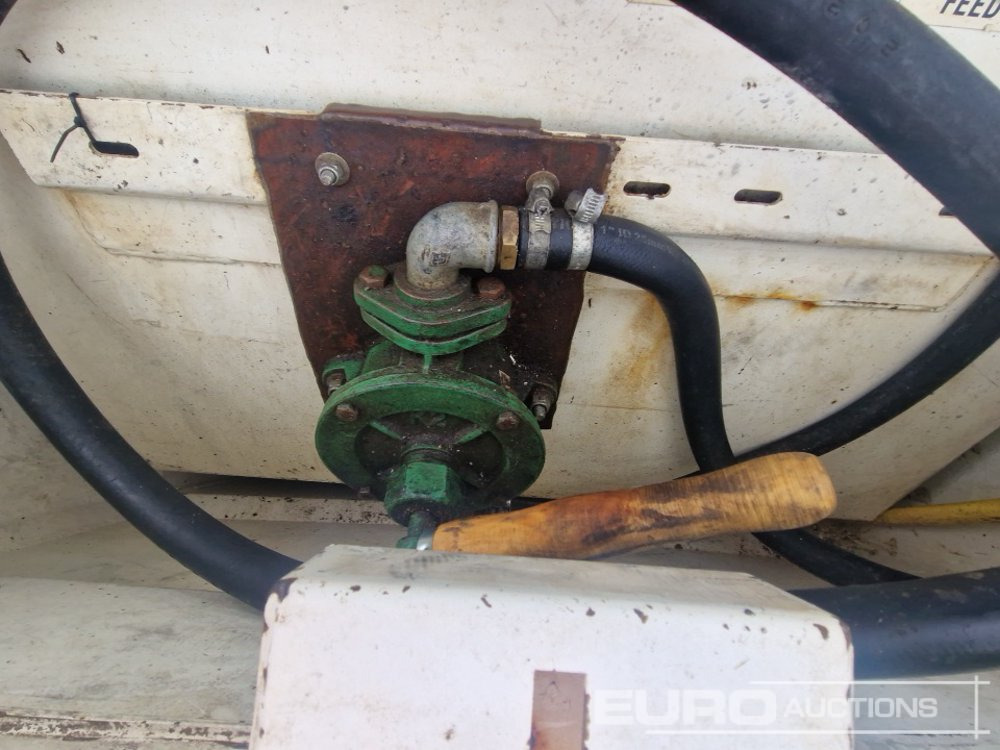 Tároló tartály 2015 Western 10TCG: 10 kép.