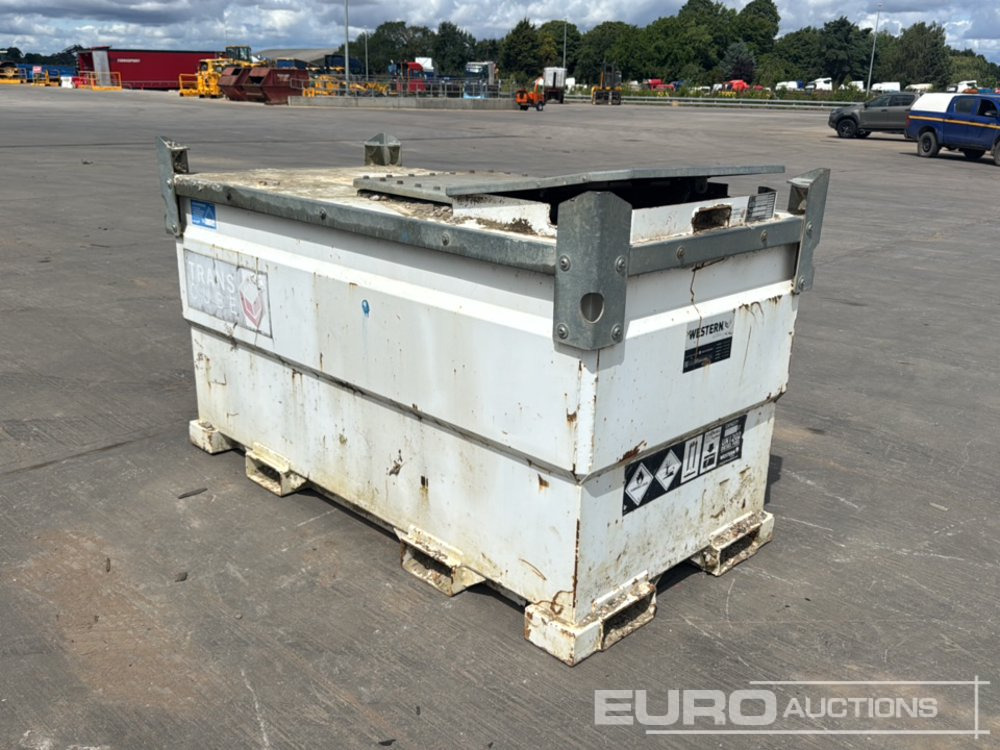 2015 Western 2000 Litre - Tároló tartály: 4 kép. 2015 Western 2000 Litre - Tároló tartály: 4 kép.