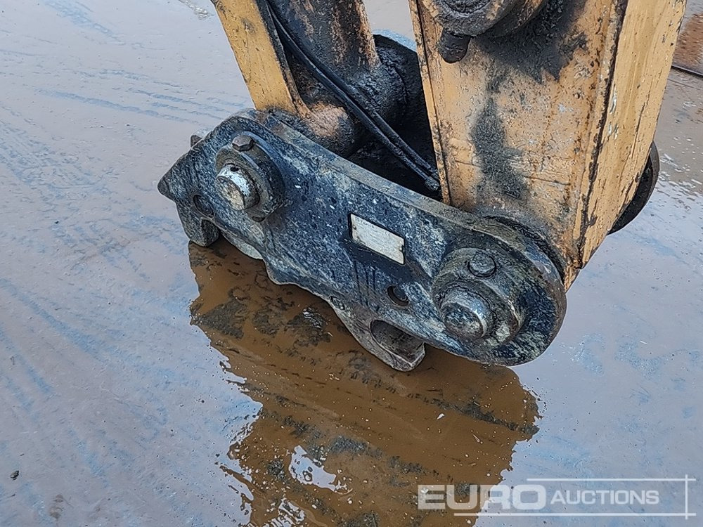 2016 Case CX210D - Lánctalpas kotró: 5 kép. 2016 Case CX210D - Lánctalpas kotró: 5 kép.