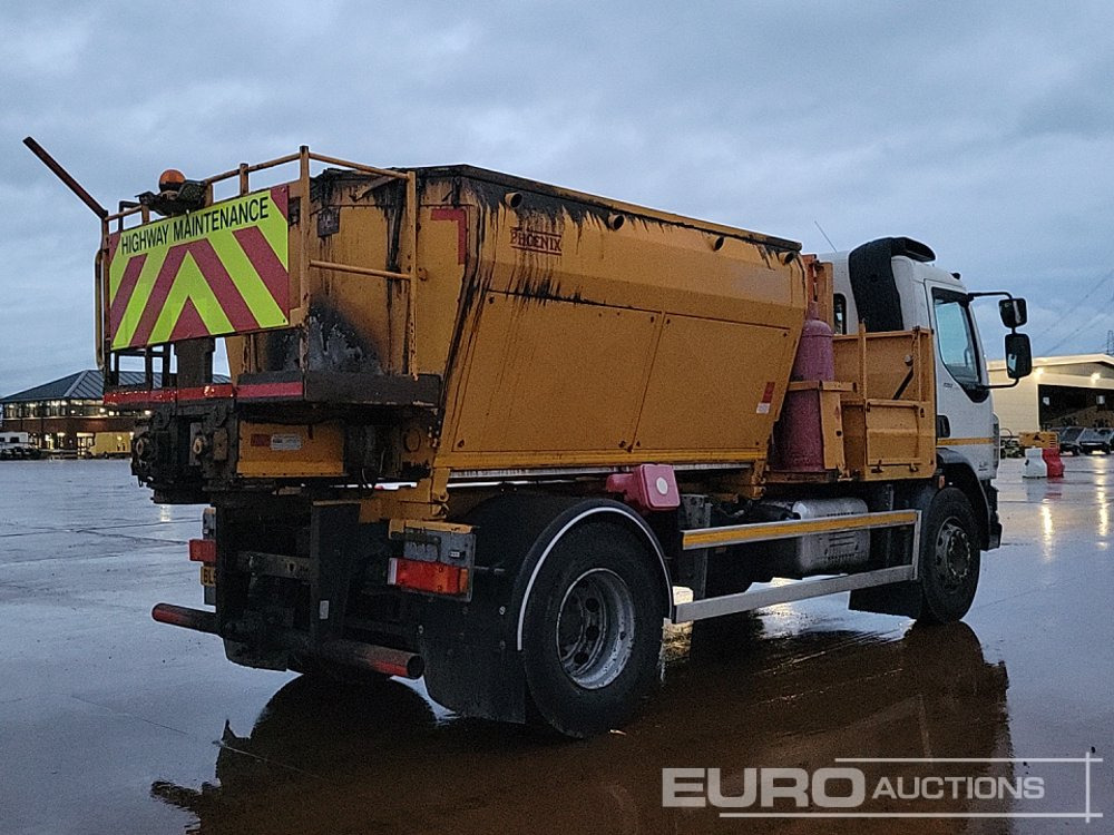 2016 DAF LF220 - Bitumenszóró, Teherautó: 5 kép. 2016 DAF LF220 - Bitumenszóró, Teherautó: 5 kép.