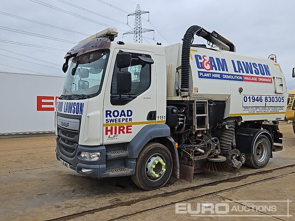 2016 DAF LF220 - Utcaseprő gép: 1 kép. 2016 DAF LF220 - Utcaseprő gép: 1 kép.