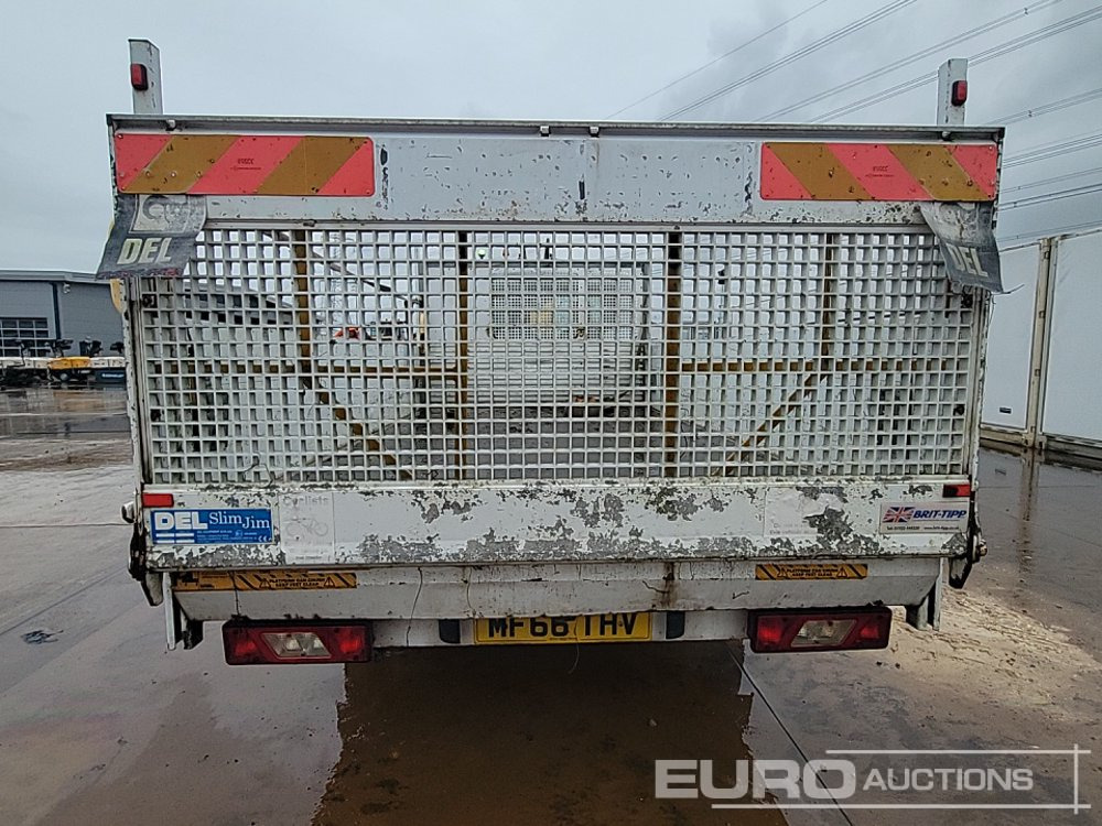 2016 Ford Transit 350 - Platós kisteherautó: 4 kép. 2016 Ford Transit 350 - Platós kisteherautó: 4 kép.