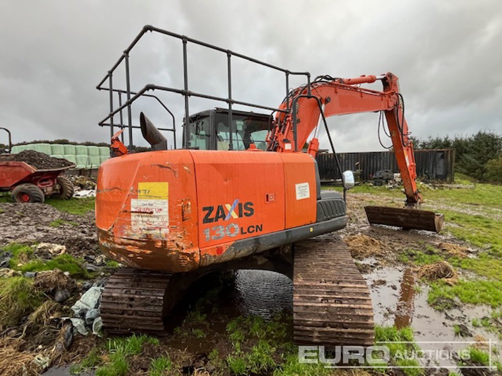 2016 Hitachi ZX130LCN-5B - Lánctalpas kotró: 4 kép. 2016 Hitachi ZX130LCN-5B - Lánctalpas kotró: 4 kép.