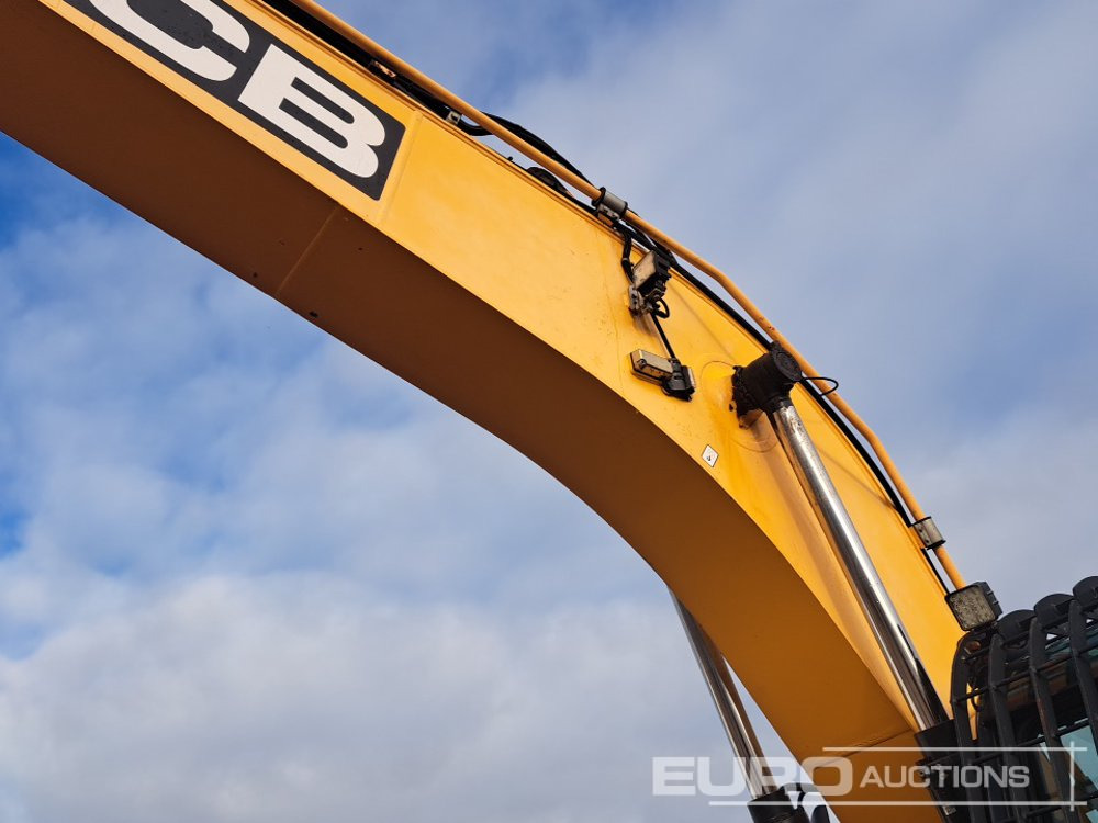 Lánctalpas kotró 2016 JCB JS220LC+: 13 kép. Lánctalpas kotró 2016 JCB JS220LC+: 13 kép.