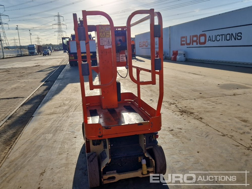 2016 JLG 1230ES - Emelő: 4 kép. 2016 JLG 1230ES - Emelő: 4 kép.