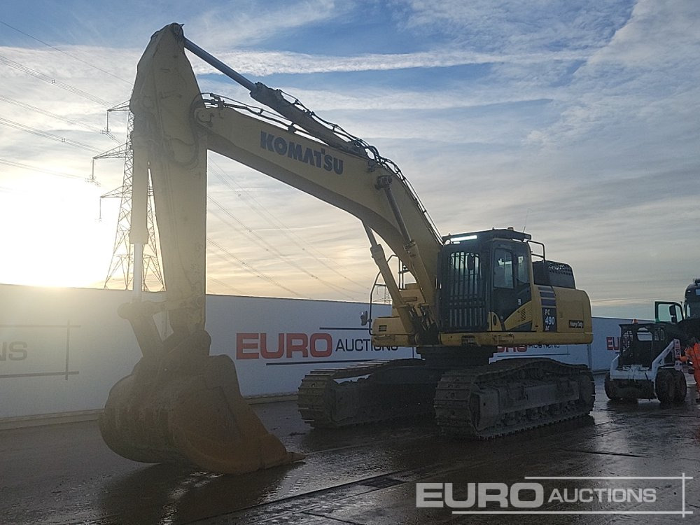 2016 Komatsu PC490LC-10 - Lánctalpas kotró: 1 kép. 2016 Komatsu PC490LC-10 - Lánctalpas kotró: 1 kép.
