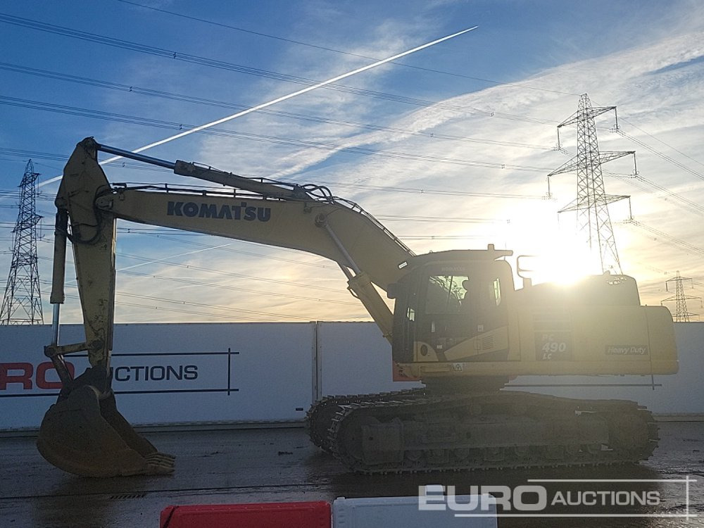 2016 Komatsu PC490LC-10 - Lánctalpas kotró: 2 kép. 2016 Komatsu PC490LC-10 - Lánctalpas kotró: 2 kép.