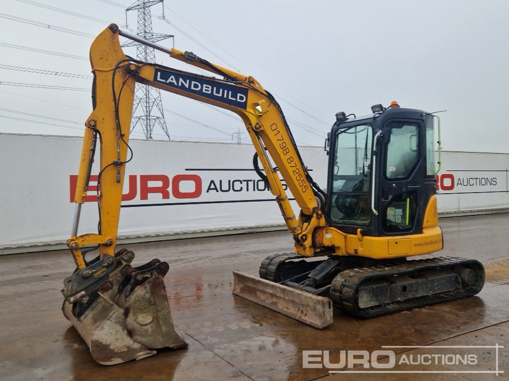 2016 Komatsu PC55MR-3 - Minikotró: 1 kép. 2016 Komatsu PC55MR-3 - Minikotró: 1 kép.