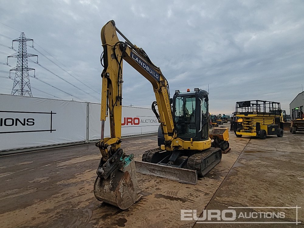 2016 Komatsu PC55MR-3 - Minikotró: 1 kép. 2016 Komatsu PC55MR-3 - Minikotró: 1 kép.