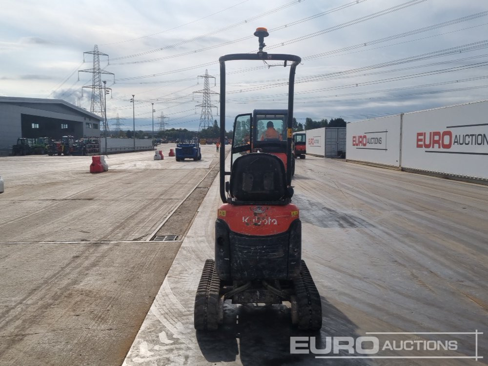 2016 Kubota U10-3 - Minikotró: 4 kép. 2016 Kubota U10-3 - Minikotró: 4 kép.