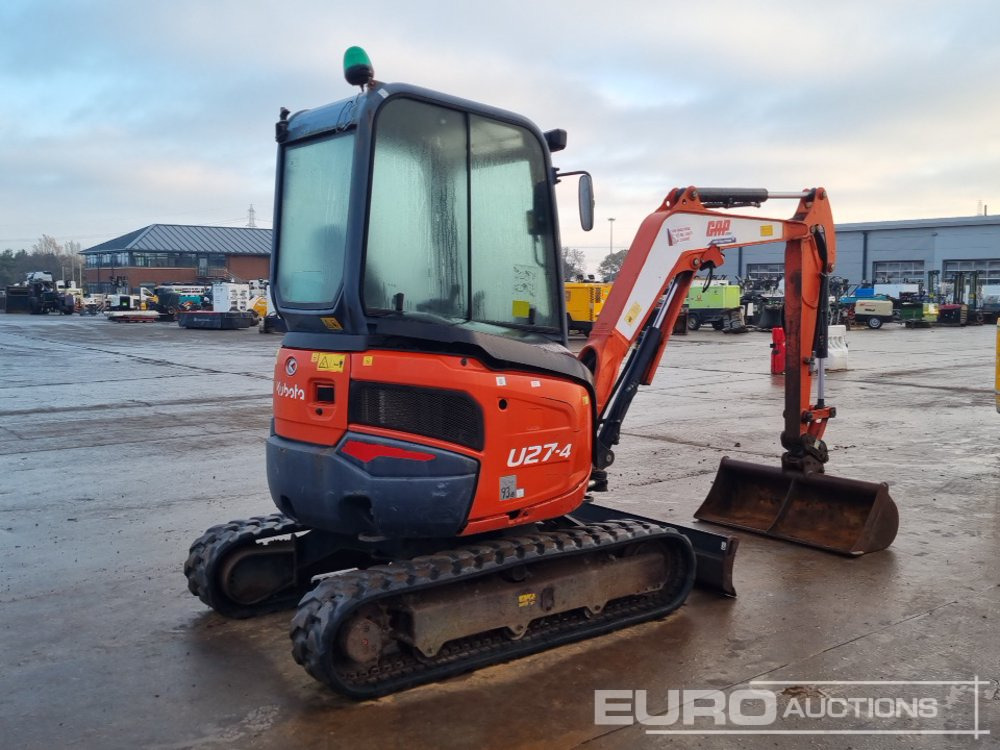 2016 Kubota U27-4 - Minikotró: 5 kép. 2016 Kubota U27-4 - Minikotró: 5 kép.