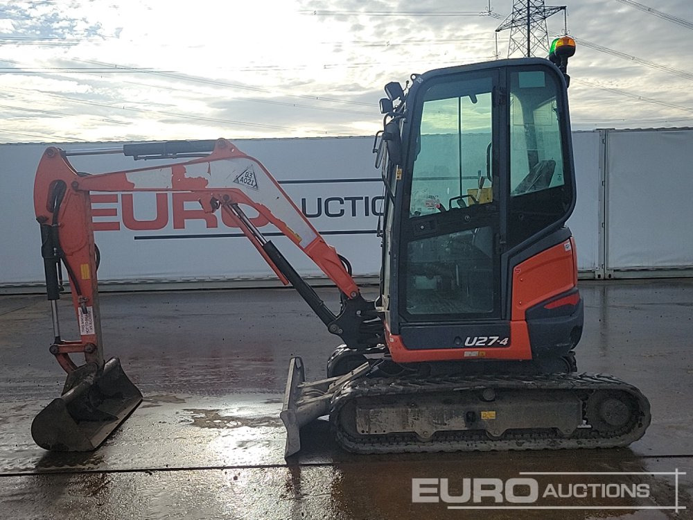 2016 Kubota U27-4 - Minikotró: 2 kép. 2016 Kubota U27-4 - Minikotró: 2 kép.