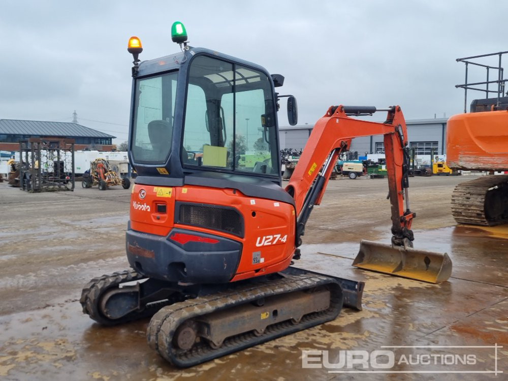 2016 Kubota U27-4 - Minikotró: 5 kép. 2016 Kubota U27-4 - Minikotró: 5 kép.