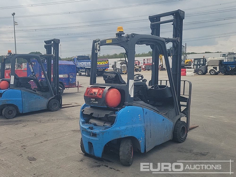 2016 Linde H20T-01 - Gázüzemű targonca: 5 kép. 2016 Linde H20T-01 - Gázüzemű targonca: 5 kép.