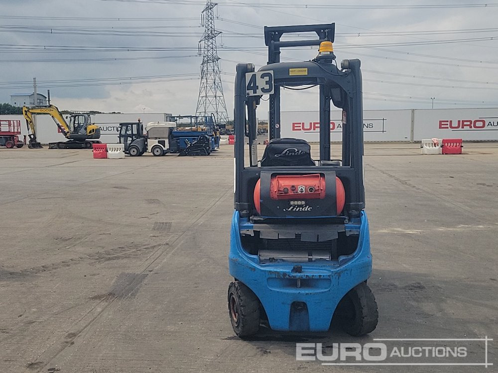 2016 Linde H20T-01 - Gázüzemű targonca: 4 kép. 2016 Linde H20T-01 - Gázüzemű targonca: 4 kép.