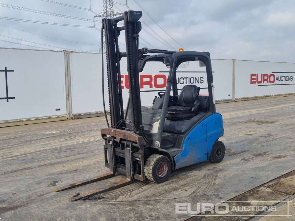 2016 Linde H20T-01 - Villás targonca: 1 kép. 2016 Linde H20T-01 - Villás targonca: 1 kép.