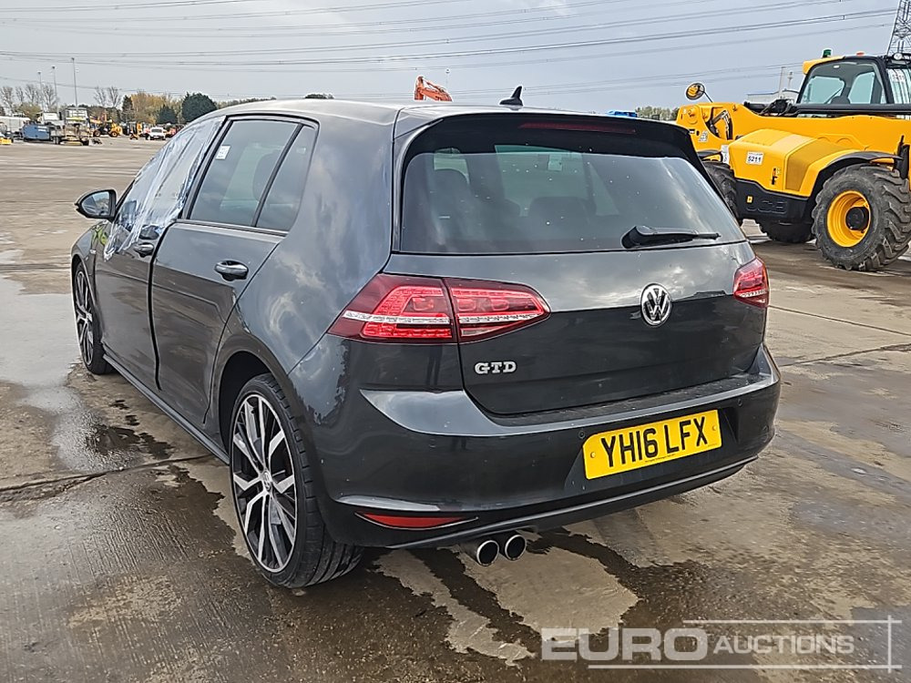 2016 Volkswagen Golf - Autó: 3 kép. 2016 Volkswagen Golf - Autó: 3 kép.