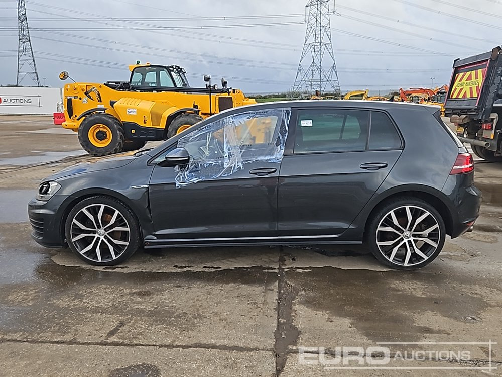 2016 Volkswagen Golf - Autó: 2 kép. 2016 Volkswagen Golf - Autó: 2 kép.