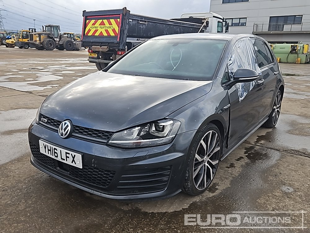 2016 Volkswagen Golf - Autó: 1 kép. 2016 Volkswagen Golf - Autó: 1 kép.