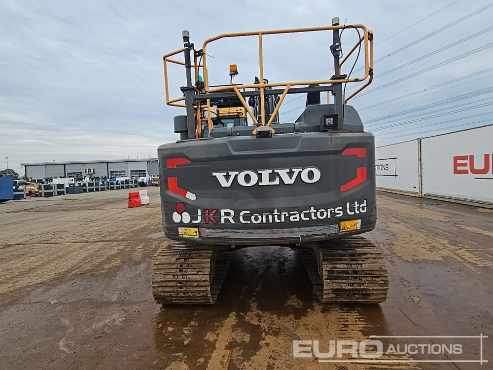2016 Volvo EC140EL - Lánctalpas kotró: 4 kép. 2016 Volvo EC140EL - Lánctalpas kotró: 4 kép.
