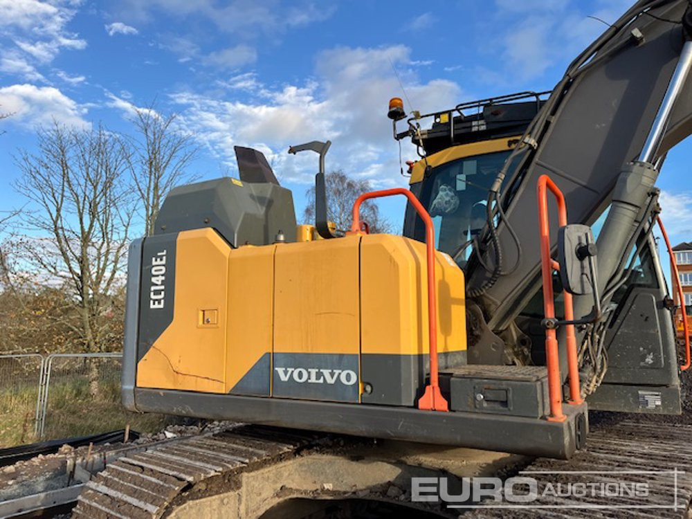 2016 Volvo EC140EL - Lánctalpas kotró: 4 kép. 2016 Volvo EC140EL - Lánctalpas kotró: 4 kép.
