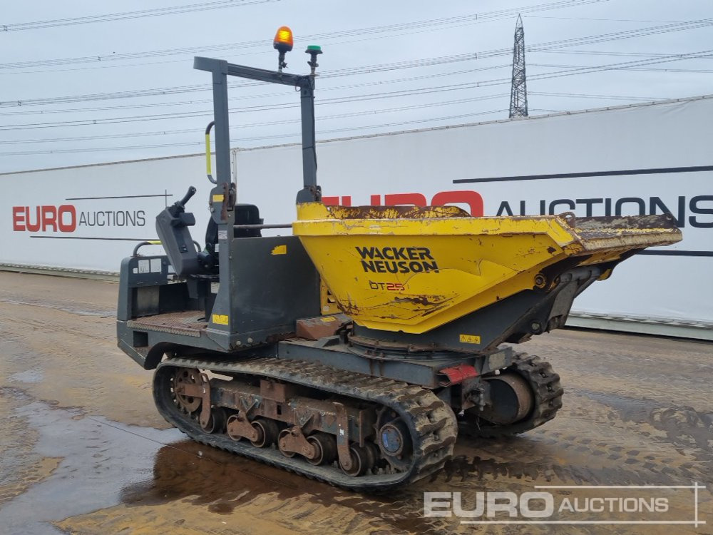 2016 Wacker Neuson DT25 - Lánctalpas dömper: 3 kép. 2016 Wacker Neuson DT25 - Lánctalpas dömper: 3 kép.